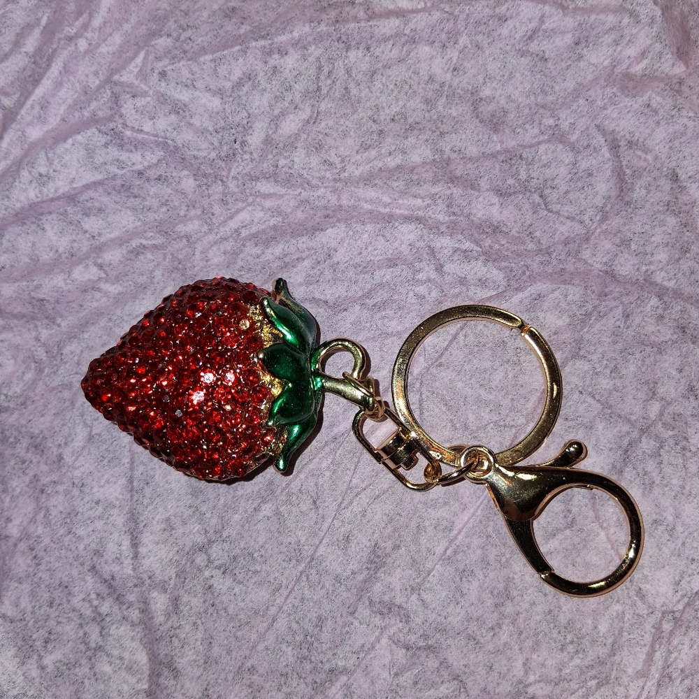 Source Unknown Red Crystal Strawberry Keychain - image 2